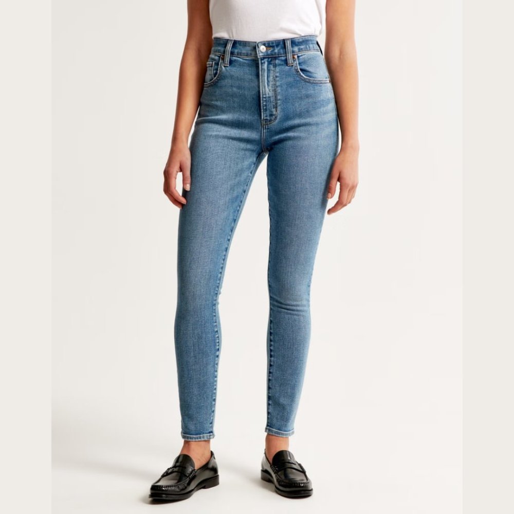 Abercrombie & Fitch, blue Ultra High Rise Super Skinny raw hem jeans, size 4/27 - Picture 2 of 9